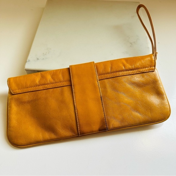 Hobo International Audrey Leather Organizer Wristlet Clutch - Picture 2 of 8